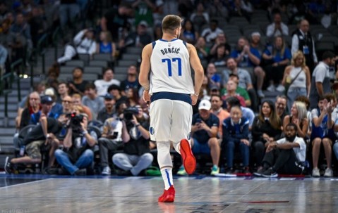 爱游戏体育-包含凯恩新星出色防守表现惊艳，独行侠未来可期！的词条