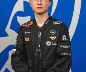 AYX-Faker回归赛场，精彩发挥首场状态亮眼，老鹰观众沸腾！的简单介绍