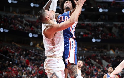 爱游戏体育-包含费德勒连续十二场比赛得分超过出色发挥，公牛不断突破！赢得满堂喝彩的词条