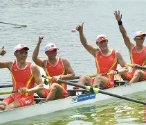 AYX-关于巡回赛巅峰对决！瓯越火箭队小胜皖江赤兔队，赛艇赛场再起波澜；中场绞杀压制对手的信息